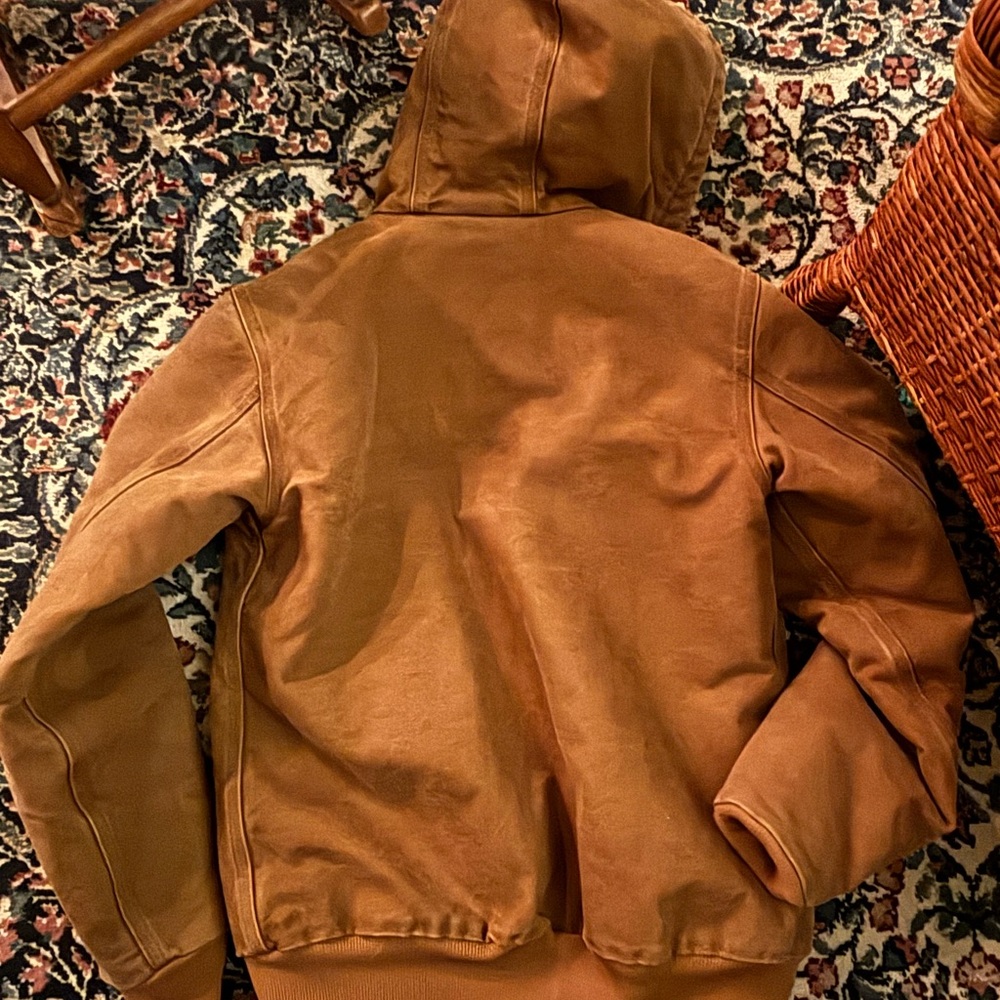 Women’s carhartt jacket xs